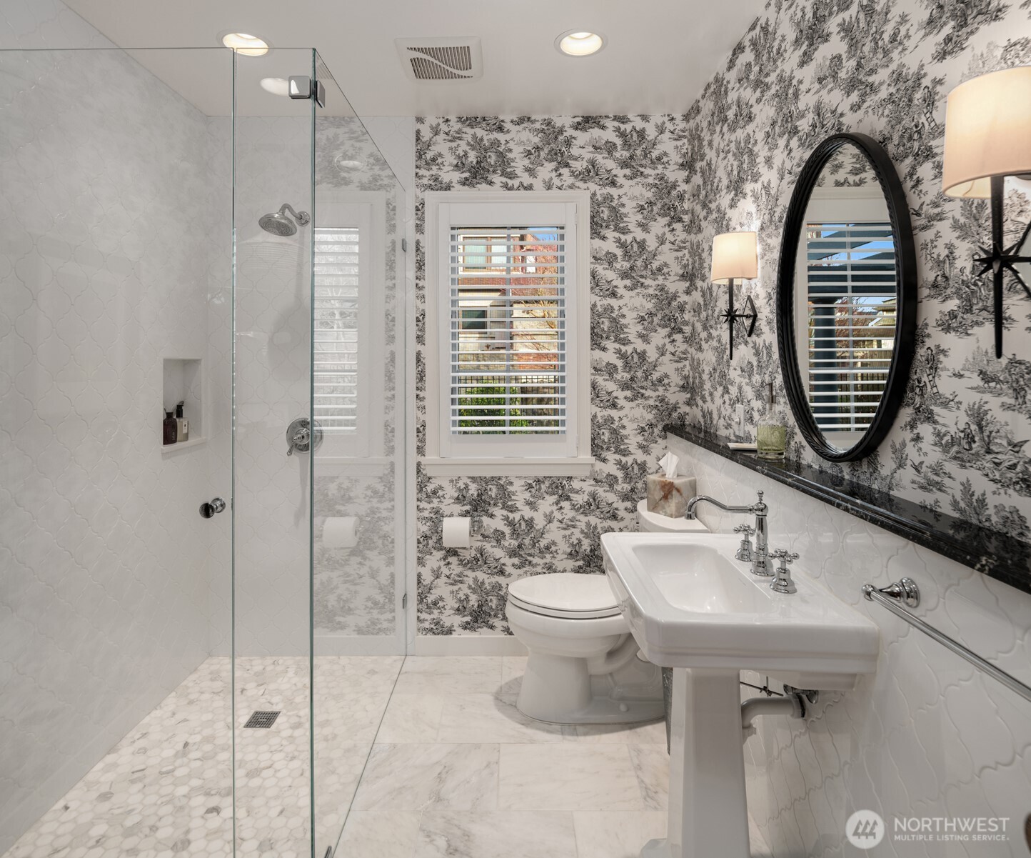 2256 West Viewmont Way West Seattle, WA 98199 - Photo 19 of 40