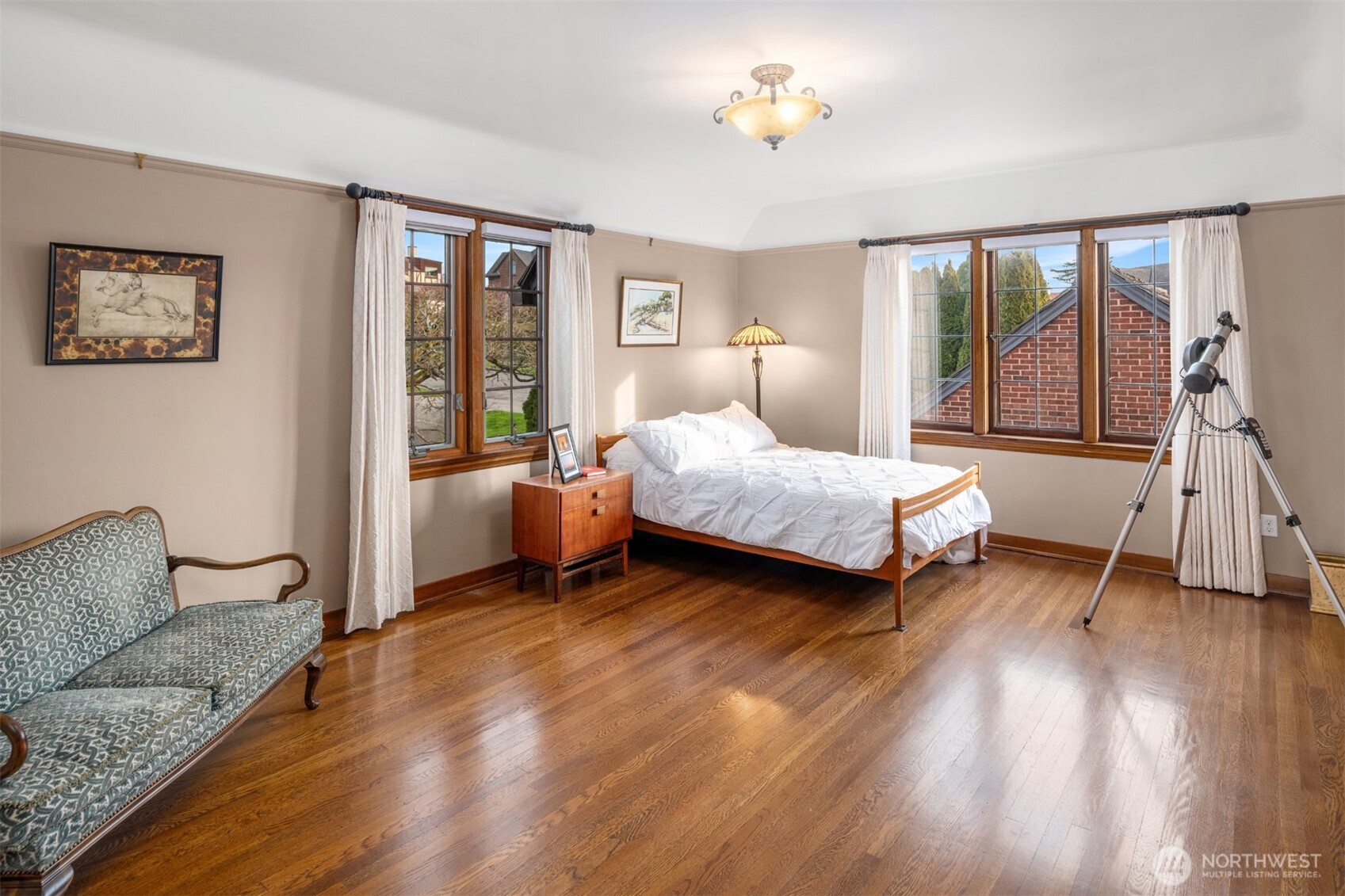 2256 West Viewmont Way West Seattle, WA 98199 - Photo 33 of 40