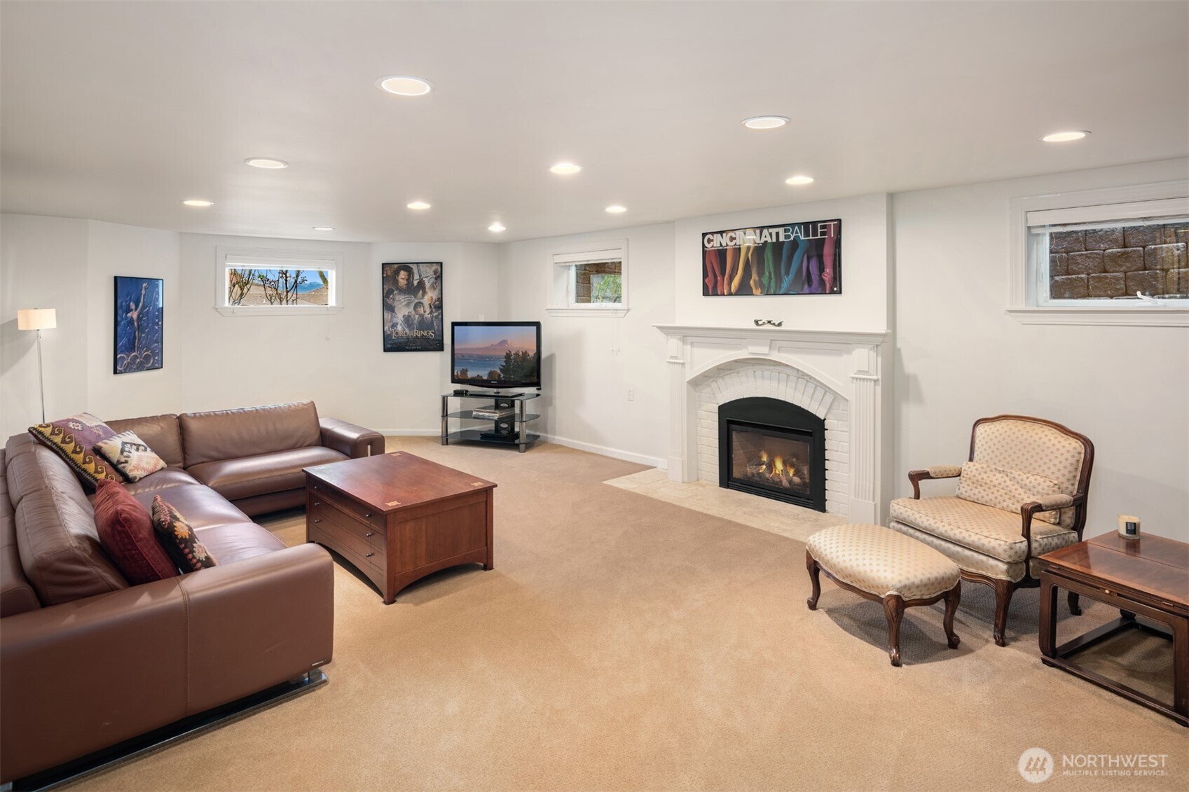 2256 West Viewmont Way West Seattle, WA 98199 - Photo 35 of 40