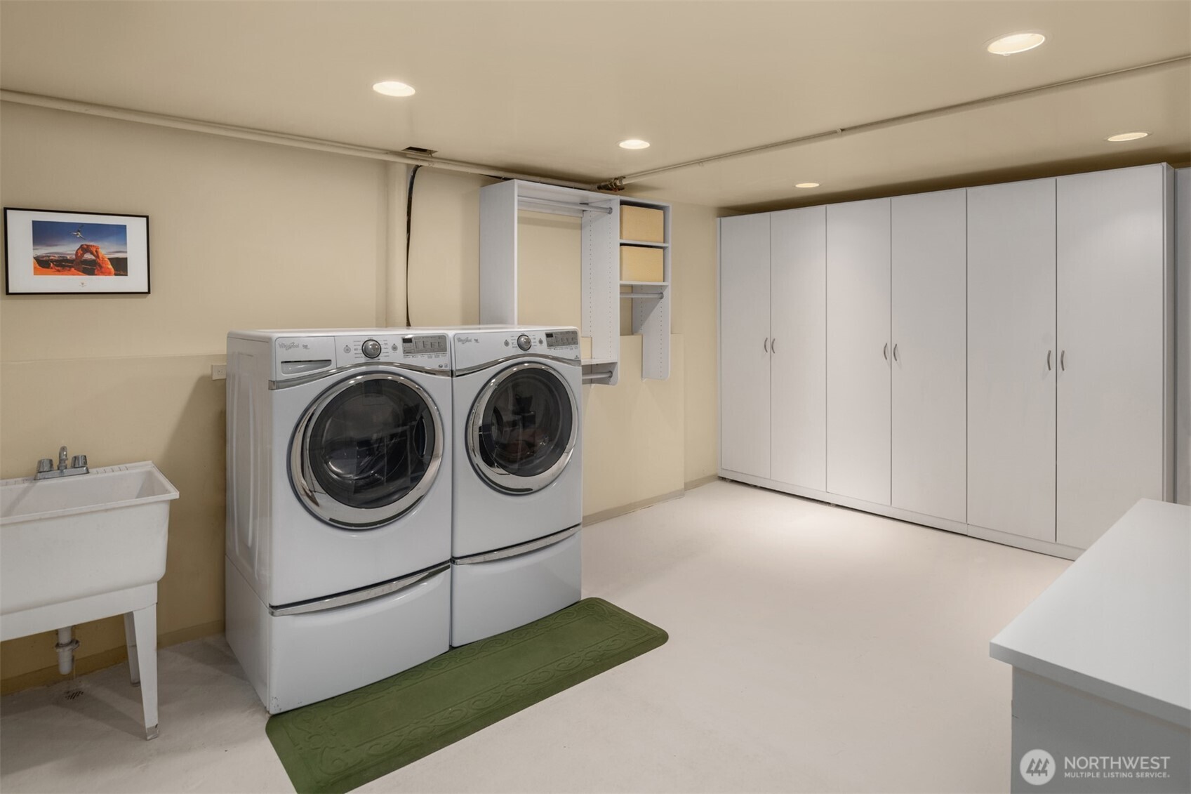 2256 West Viewmont Way West Seattle, WA 98199 - Photo 39 of 40