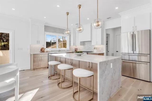 $1,749,995 | 285 Wayne Avenue, River Edge, NJ 07661