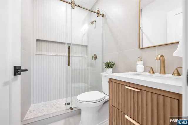 $1,749,995 | 285 Wayne Avenue, River Edge, NJ 07661