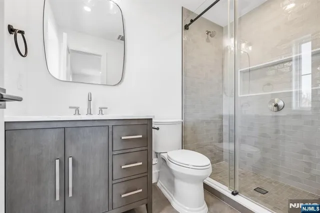 $1,749,995 | 285 Wayne Avenue, River Edge, NJ 07661