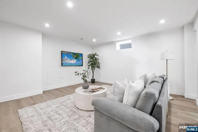 $1,749,995 | 285 Wayne Avenue, River Edge, NJ 07661