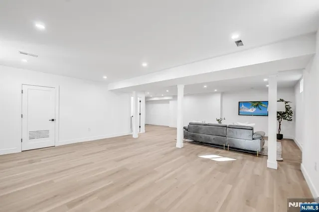 $1,749,995 | 285 Wayne Avenue, River Edge, NJ 07661