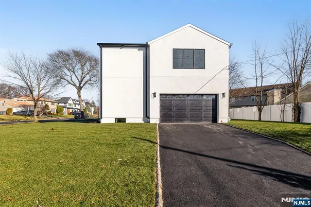 $1,749,995 | 285 Wayne Avenue, River Edge, NJ 07661