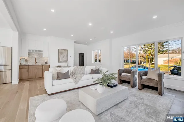 $1,749,995 | 285 Wayne Avenue, River Edge, NJ 07661