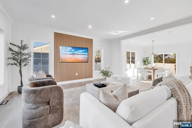 $1,749,995 | 285 Wayne Avenue, River Edge, NJ 07661