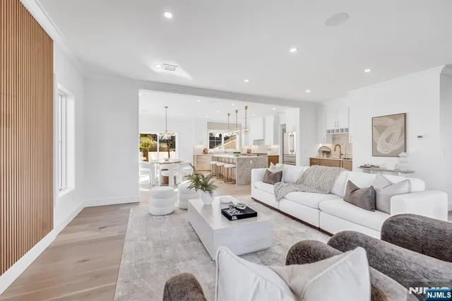 $1,749,995 | 285 Wayne Avenue, River Edge, NJ 07661