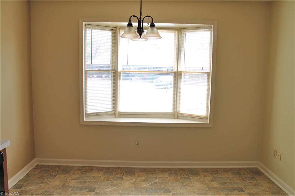 447 James Court High Point, NC 27265 - Photo 11 of 20 Gallery Image 11