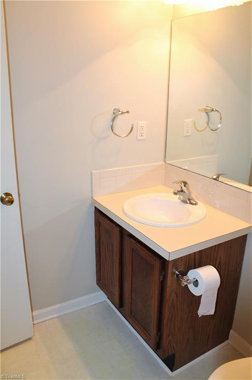 447 James Court High Point, NC 27265 - Photo 14 of 20 Gallery Image 14
