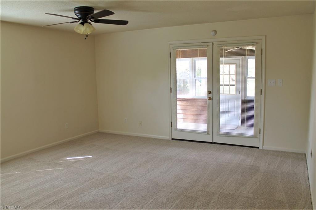 447 James Court High Point, NC 27265 - Photo 3 of 20 Gallery Image 3