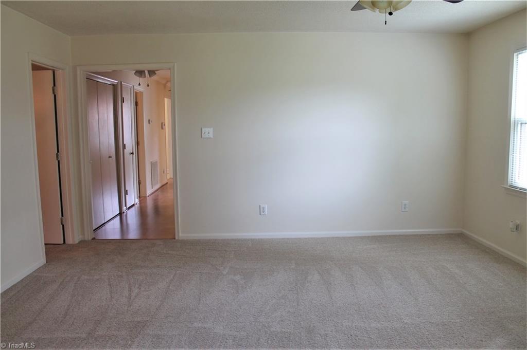 447 James Court High Point, NC 27265 - Photo 5 of 20 Gallery Image 5