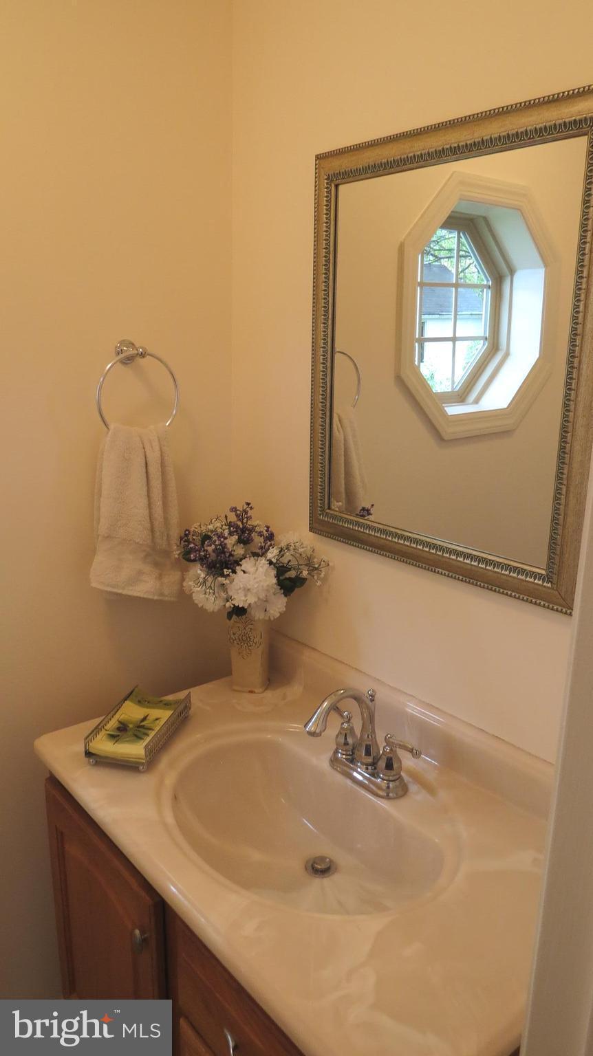 2910 Church Road Baltimore, MD 21234 - Photo 13 of 30 Powder room