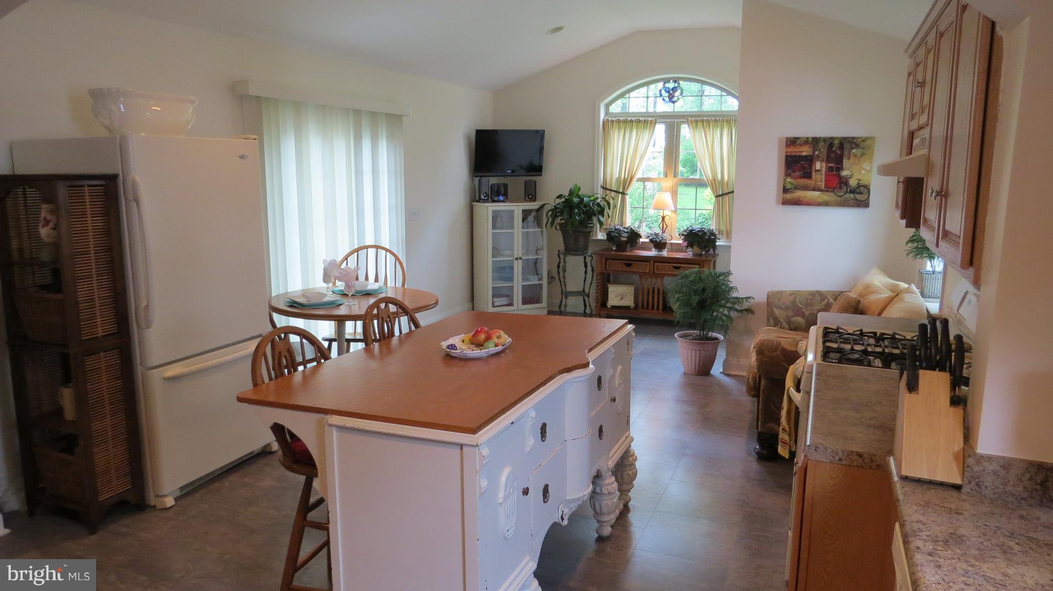 2910 Church Road Baltimore, MD 21234 - Photo 8 of 30 Kitchen