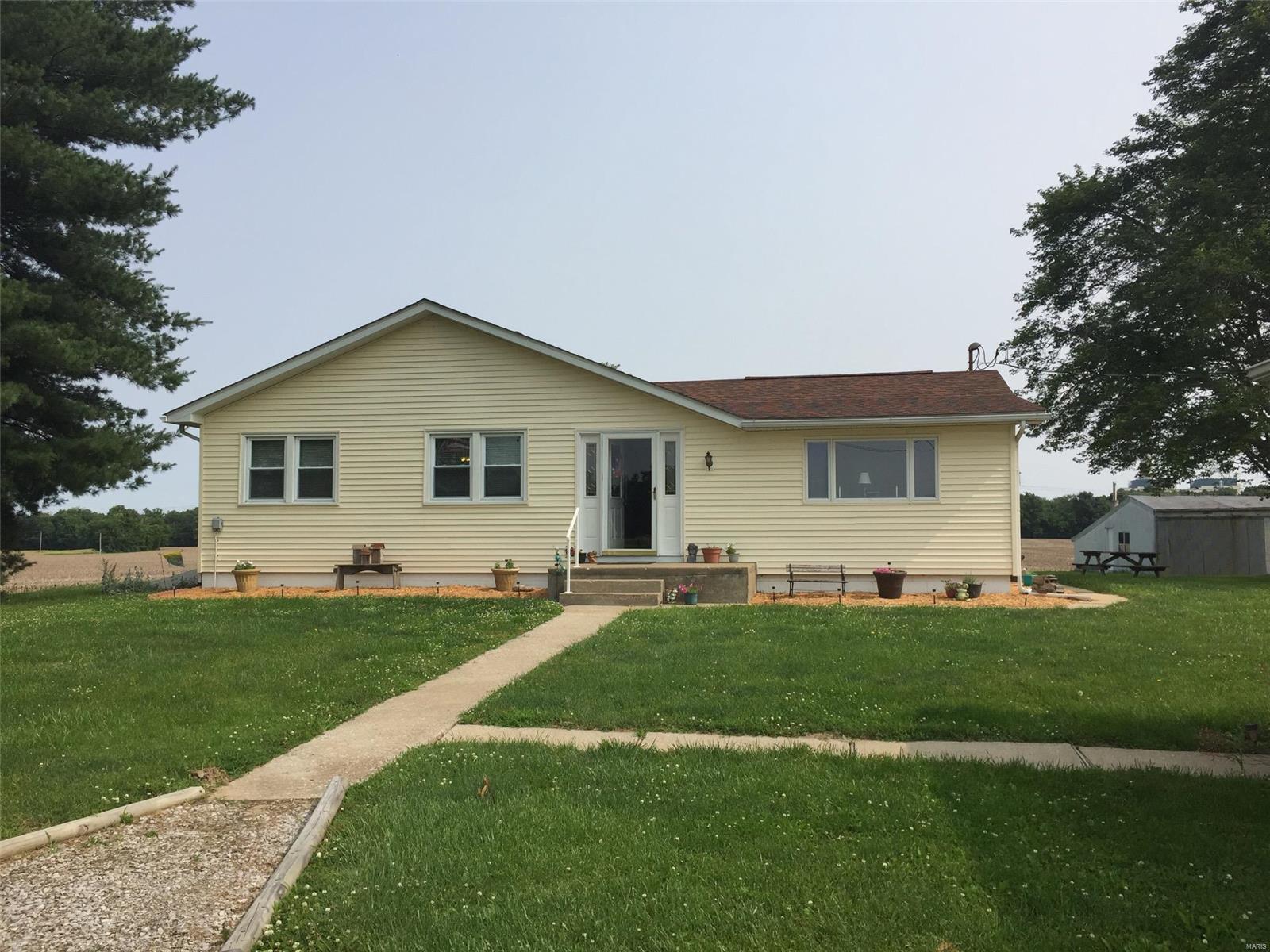 2412 Salem Cemetery Road Marissa, IL 62257 - Photo 1 of 17