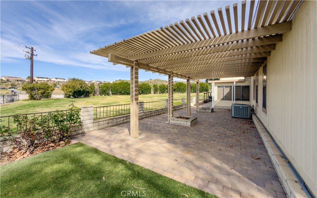 9465 Sharon Way Calimesa, CA 92320 - Photo 27 of 73