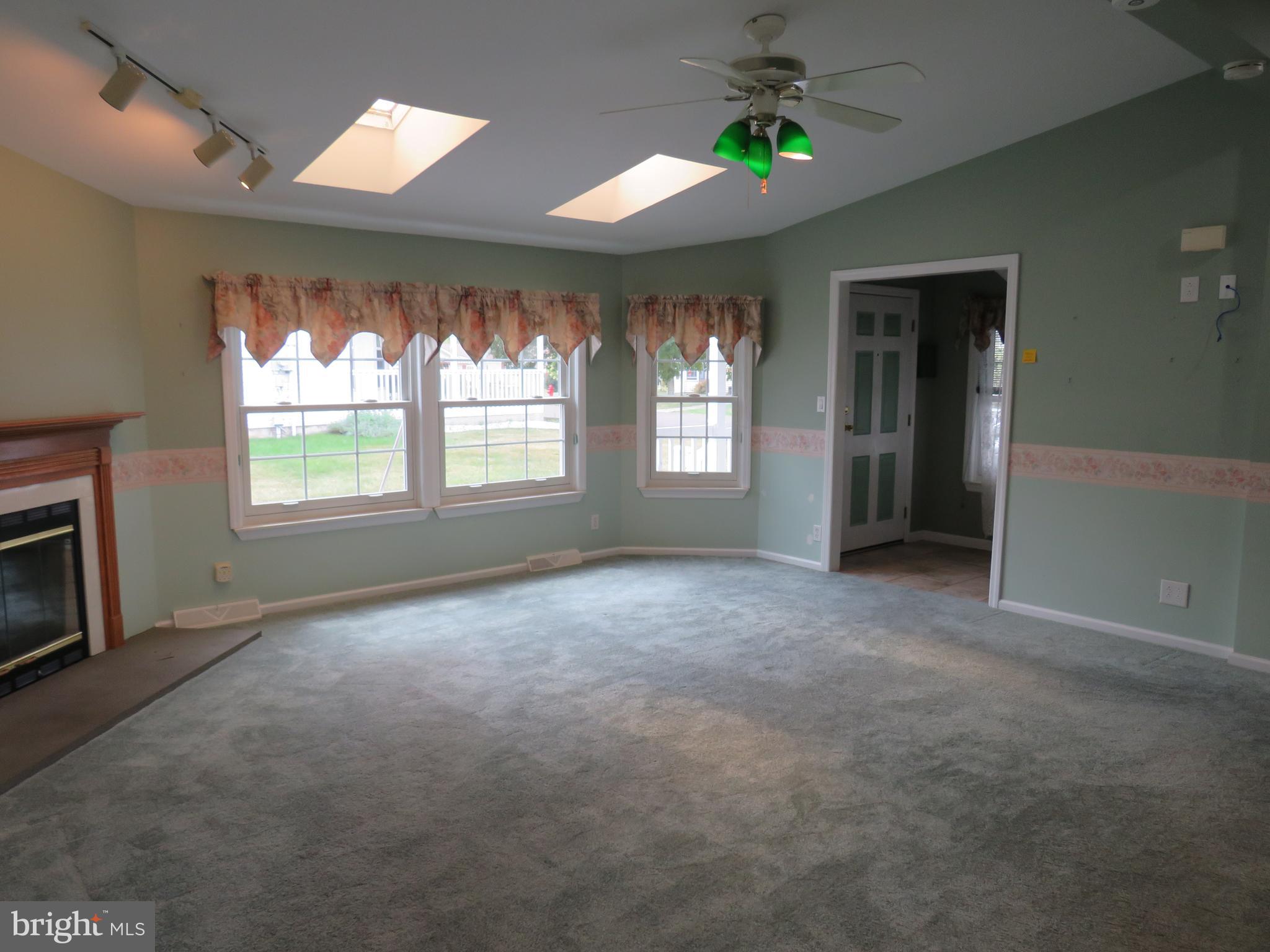 377 Spring Meadow Circle New Hope, PA 18938 - Photo 11 of 40 Living Room
