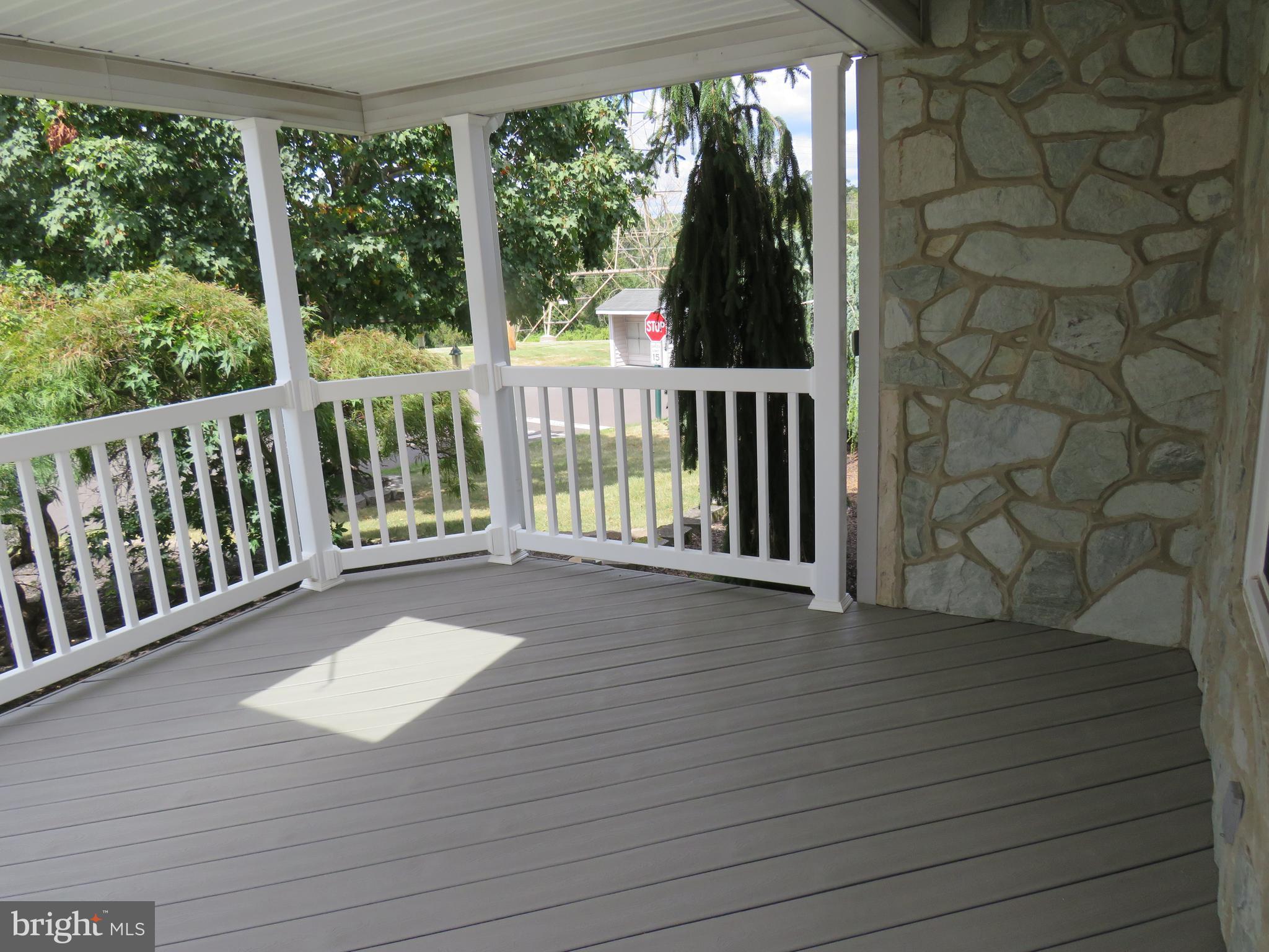 377 Spring Meadow Circle New Hope, PA 18938 - Photo 5 of 40 Front Porch