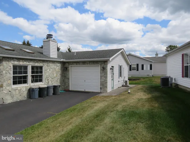 $369,000 | 377 Spring Meadow Circle, New Hope, PA 18938