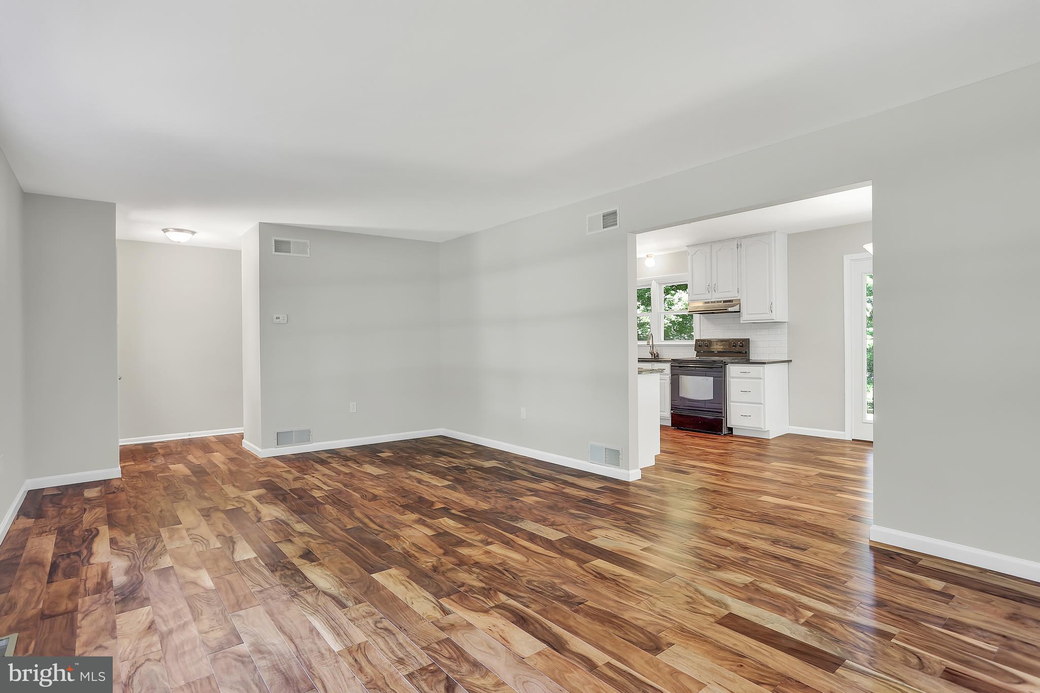 5944 Longview Road Harrisburg, PA 17112 - Photo 15 of 28 Gallery Image 15