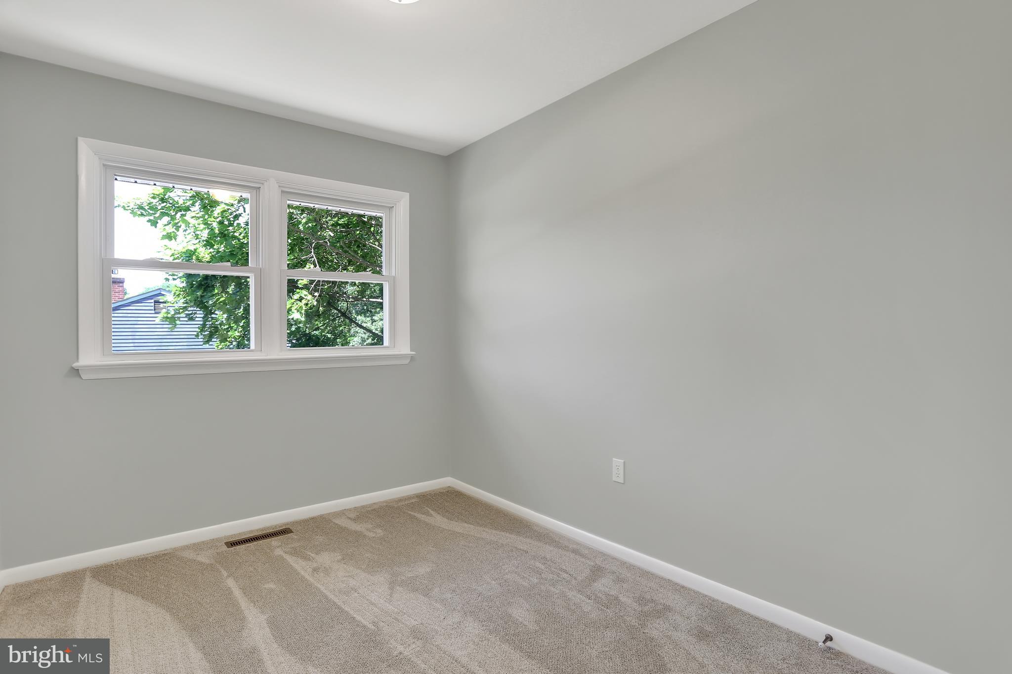5944 Longview Road Harrisburg, PA 17112 - Photo 18 of 28 Gallery Image 18