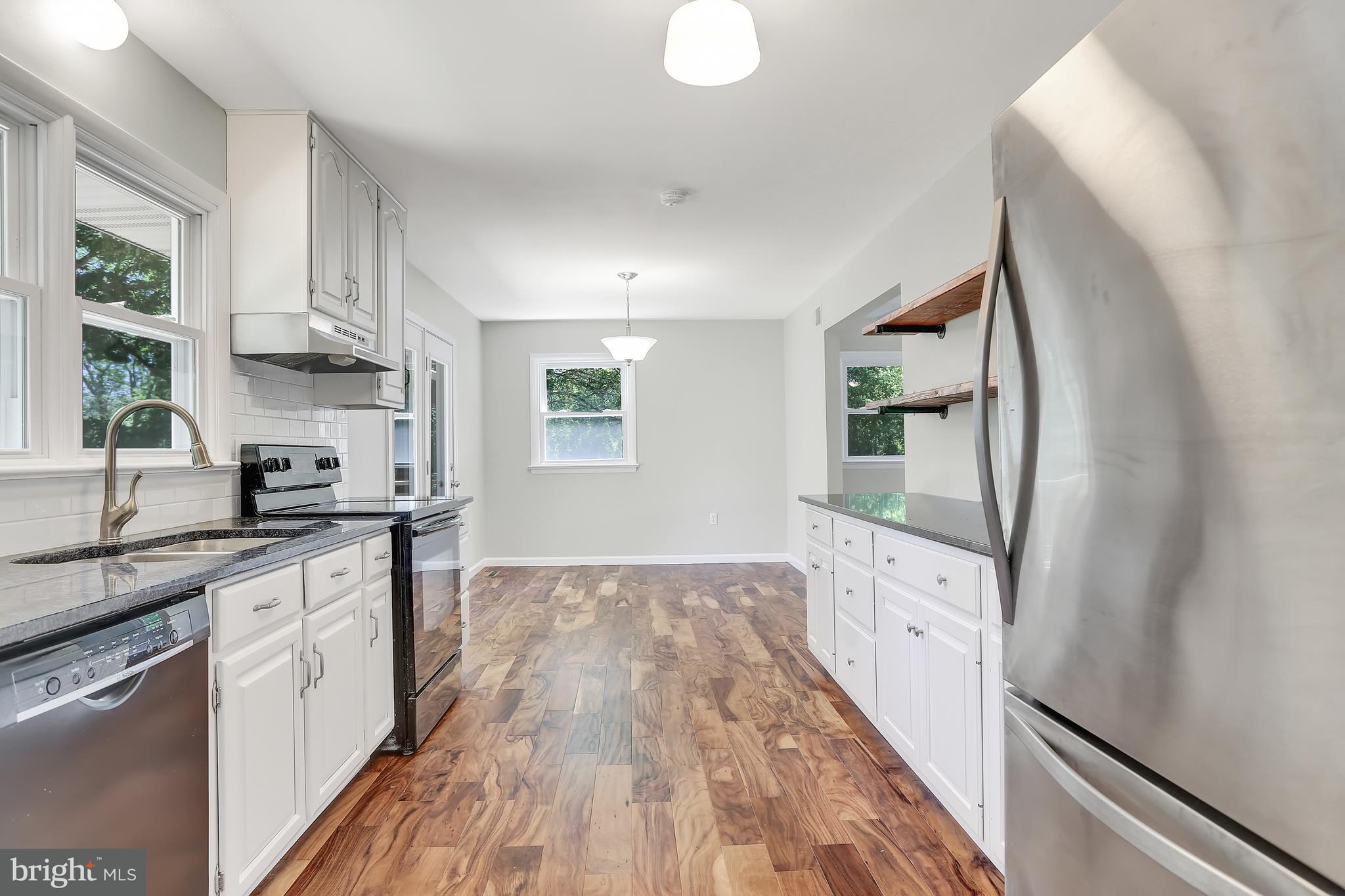 5944 Longview Road Harrisburg, PA 17112 - Photo 7 of 28 Gallery Image 7