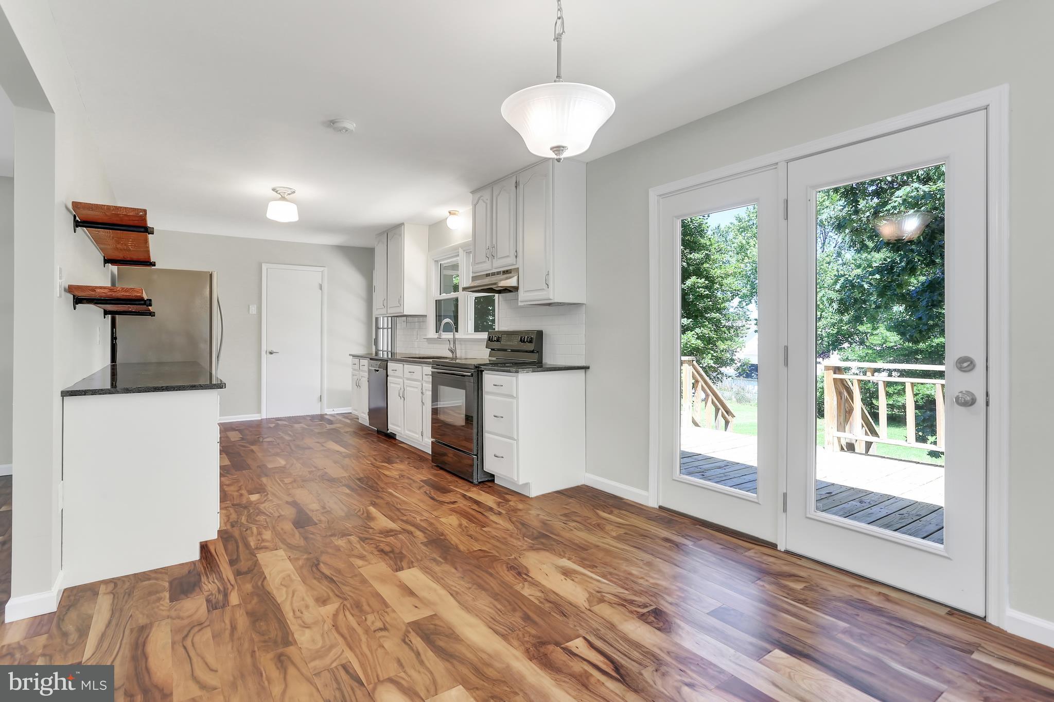 5944 Longview Road Harrisburg, PA 17112 - Photo 9 of 28 Gallery Image 9