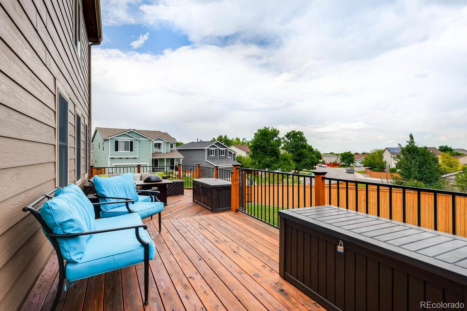 9952 Strathfield Lane Highlands Ranch, CO 80126 - Photo 5 of 20 Gallery Image 5