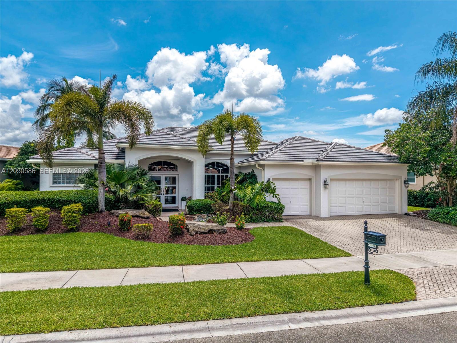 3855 Oak Ridge Circle Weston, FL 33331 - Photo 2 of 58