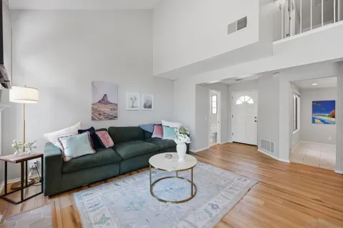 $950,000 | 12305 Caminito Mira Del Mar, San Diego, CA 92130