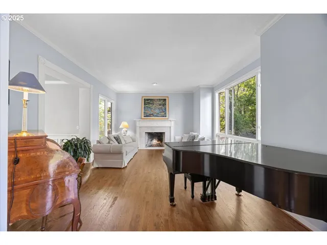 $1,775,000 | 1093 Tyndall Court, Lake Oswego, OR 97034