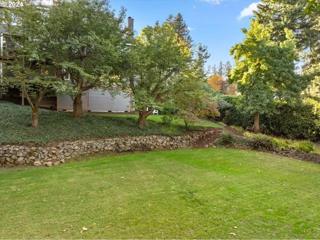 $1,775,000 | 1093 Tyndall Court, Lake Oswego, OR 97034