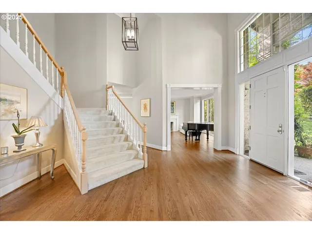 $1,775,000 | 1093 Tyndall Court, Lake Oswego, OR 97034