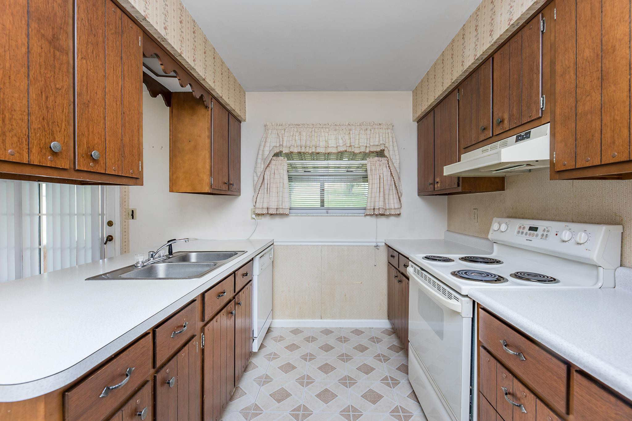 564 Stevenson Road Erlanger, KY 41018 - Photo 8 of 25 Gallery Image 8