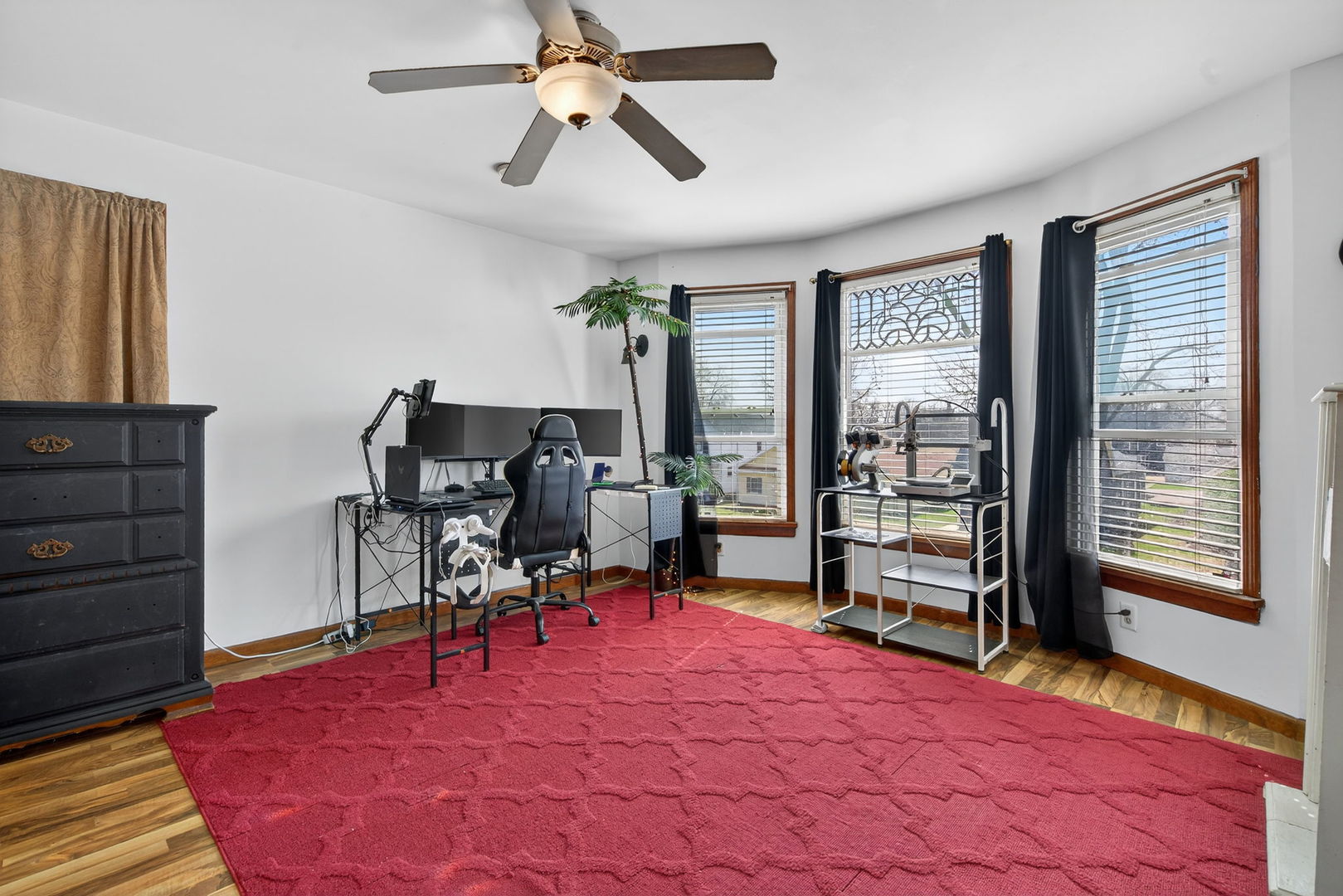 206 West Delaware Street Dwight, IL 60420 - Photo 33 of 42 a room with furniture and large windows