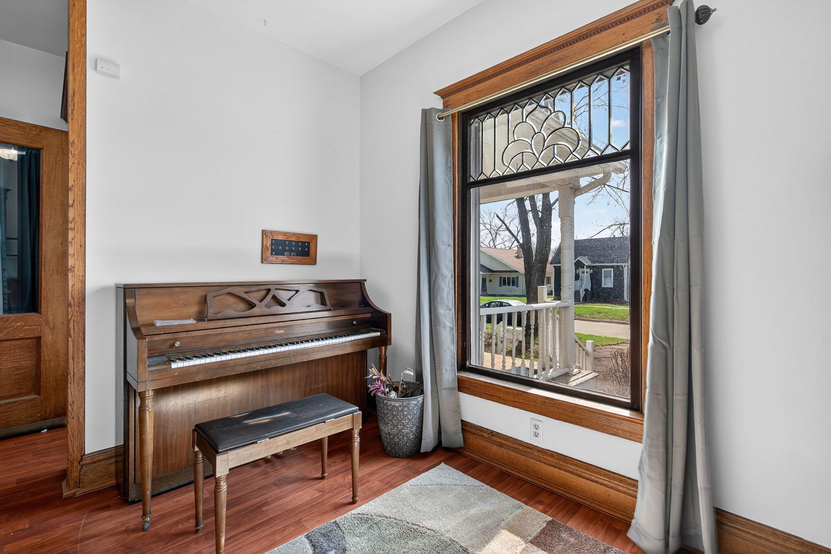 206 West Delaware Street Dwight, IL 60420 - Photo 6 of 42 a view of an empty room with a window