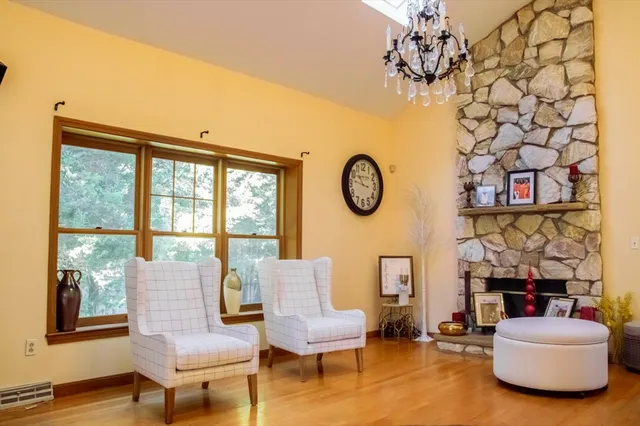 $849,999 | 4 Robinette Road, Stoughton, MA 02072