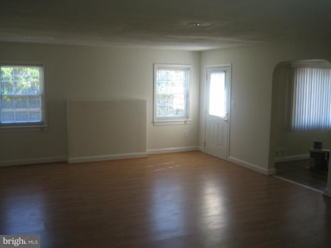 1705 Thomas Road Fort Washington, MD 20744 - Photo 18 of 24 Living Room