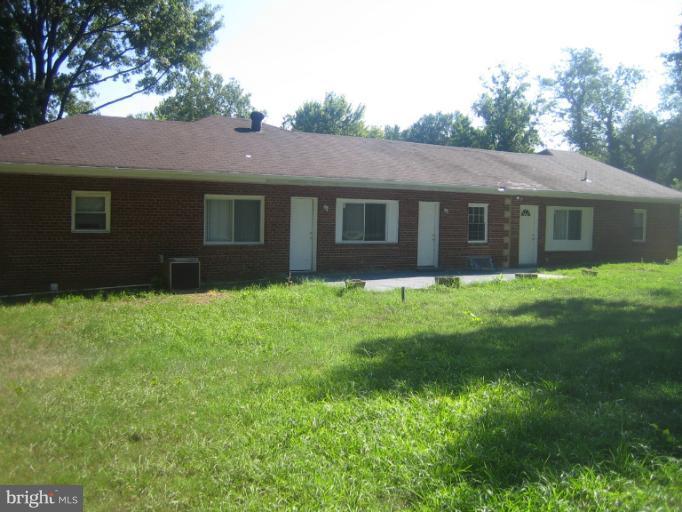Exterior (Rear)