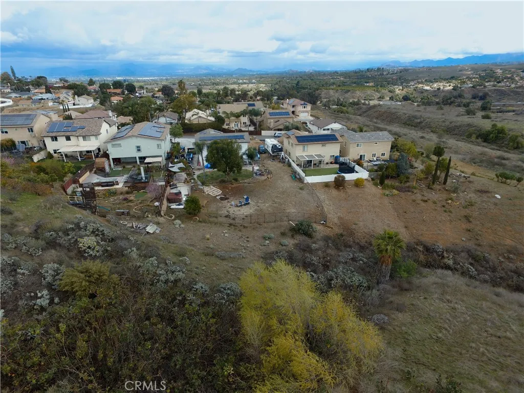 0 271181015th Riverside, CA 92505 - Photo 4 of 13 a view of a city