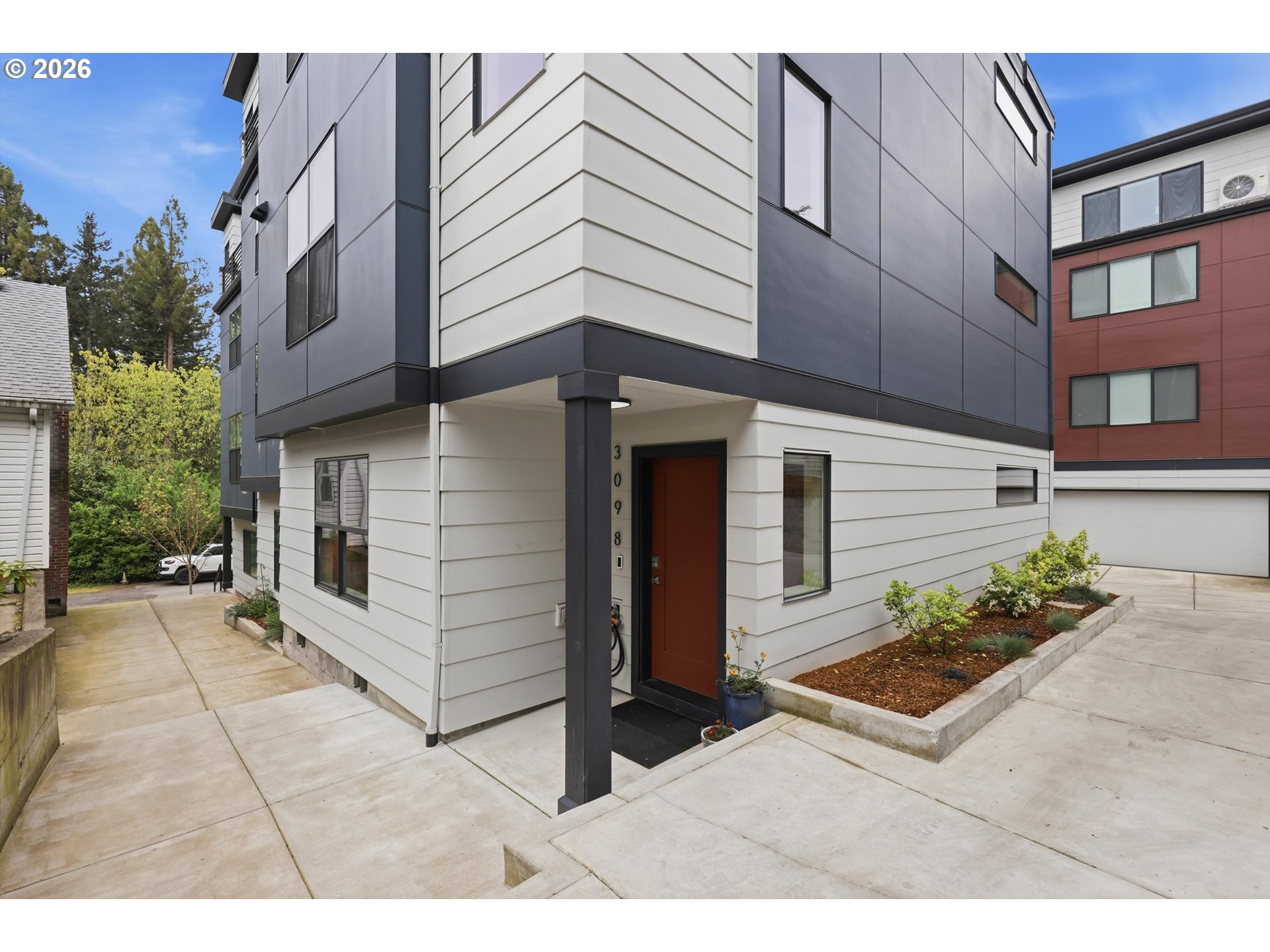 3098 Southwest Pendleton Street Portland, OR 97239 - Photo 1 of 41 Gallery Image 1