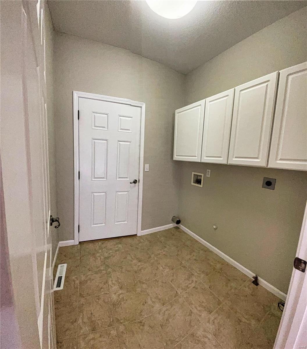 108 Summit Ridge Maryville, IL 62062 - Photo 27 of 36 Gallery Image 27
