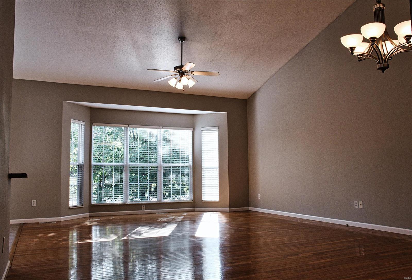 108 Summit Ridge Maryville, IL 62062 - Photo 8 of 36 Gallery Image 8