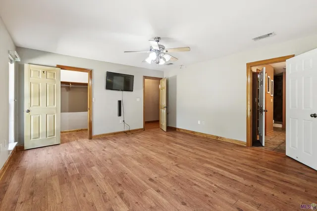 $326,000 | 15115 Peairs Road, Pride, LA 70770