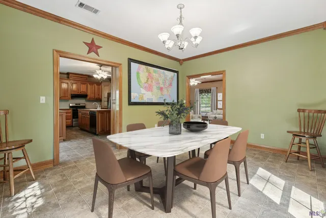 $326,000 | 15115 Peairs Road, Pride, LA 70770