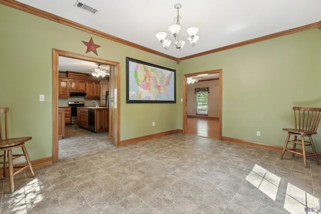 $326,000 | 15115 Peairs Road, Pride, LA 70770