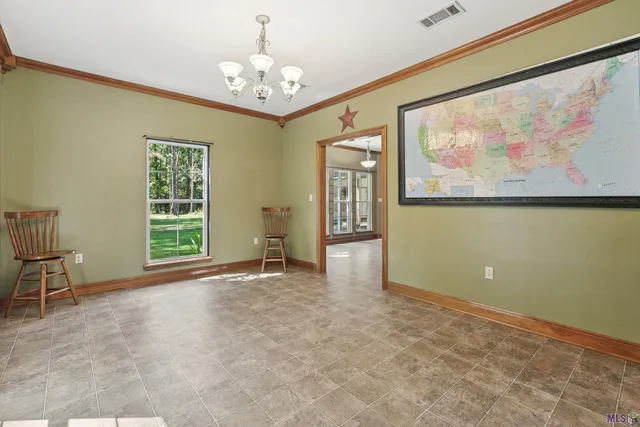 $326,000 | 15115 Peairs Road, Pride, LA 70770