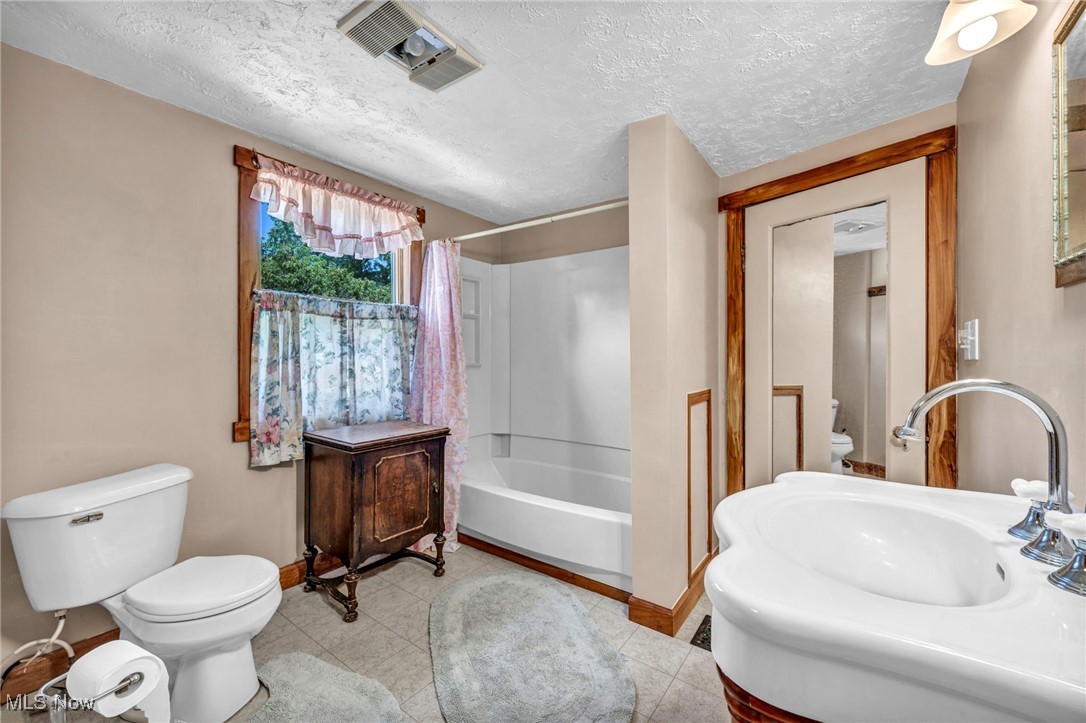 2424 Dock Road Madison, OH 44057 - Photo 24 of 50