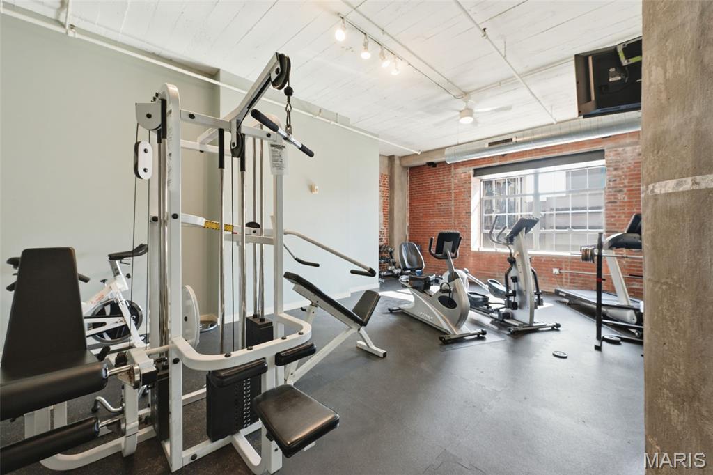 1627 Locust Street, Unit 305 St. Louis, MO 63103 - Photo 28 of 35